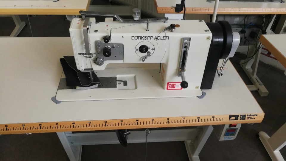 Drkopp Adler  267 373