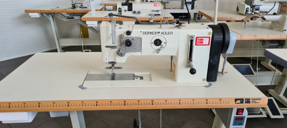 Drkopp Adler  267 373